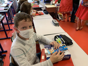 Remise de dictionnaires aux CM2
