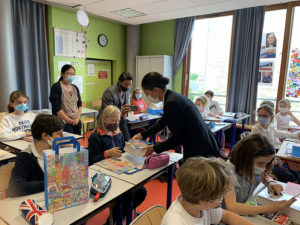Remise de dictionnaires aux CM2