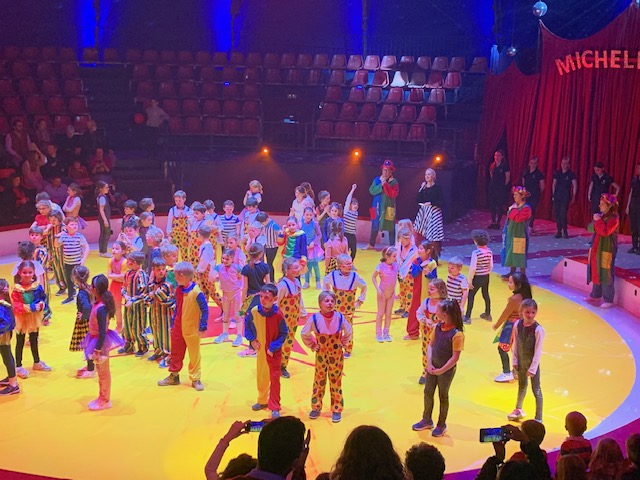 Les CE1 ont participé à un stage d’une semaine sur les arts du cirque.